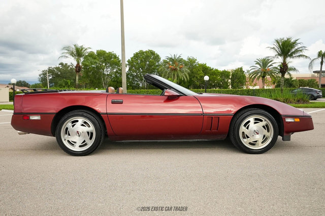 Used 1988 Chevrolet Corvette Convertible RWD image 9
