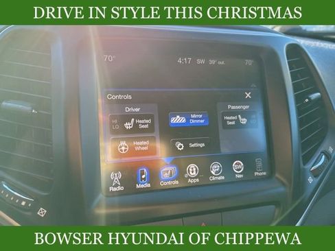 Used 2016 Jeep Cherokee Trailhawk w/ Comfort/Convenience Group image 3