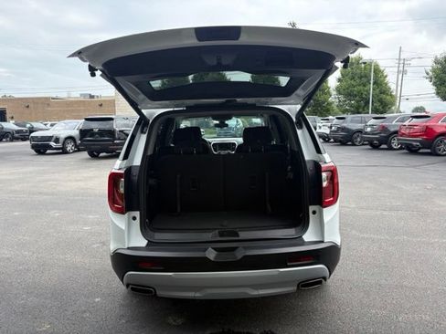 Used 2023 GMC Acadia SLE w/ Driver Convenience Package FWD image 6