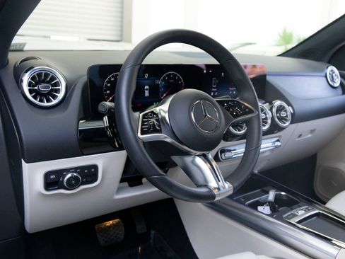 Used 2026 Mercedes-Benz GLA 250 image 15