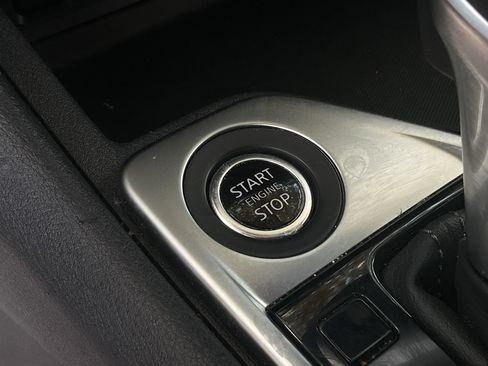 Used 2025 Nissan Sentra SV FWD image 19