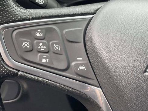 Used 2023 Chevrolet Equinox LT FWD image 16
