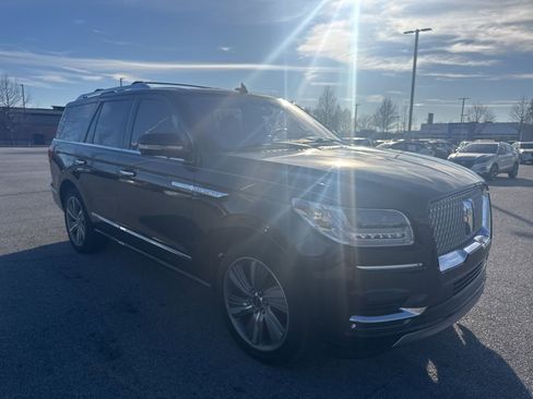 Used 2018 Lincoln Navigator Reserve w/ Technology Package image 3