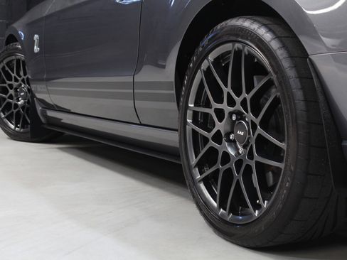 Used 2014 Ford Mustang Shelby GT500 w/ Equipment Group 821A RWD image 27