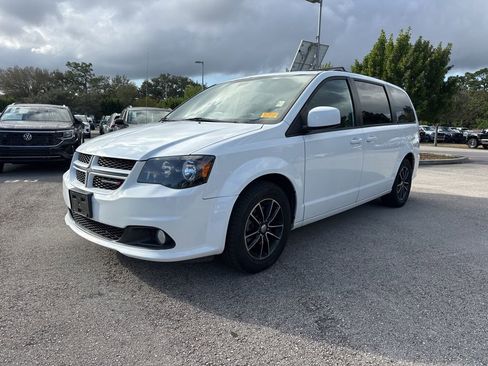 Used 2018 Dodge Grand Caravan GT image 1