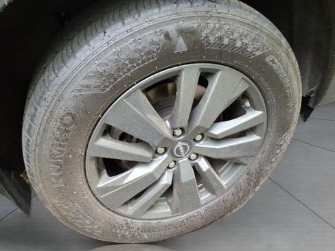 Used 2024 Nissan Pathfinder SV AWD/4WD image 4