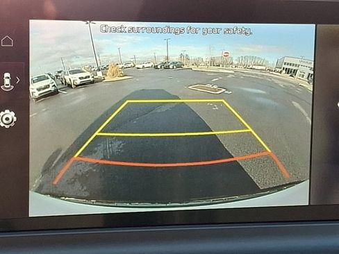 Used 2024 Kia Seltos SX image 19