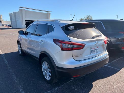 Used 2022 Nissan Rogue Sport SV FWD image 7