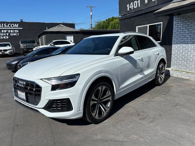 Used 2019 Audi Q8 Premium Plus w/ Premium Plus AWD/4WD image 17