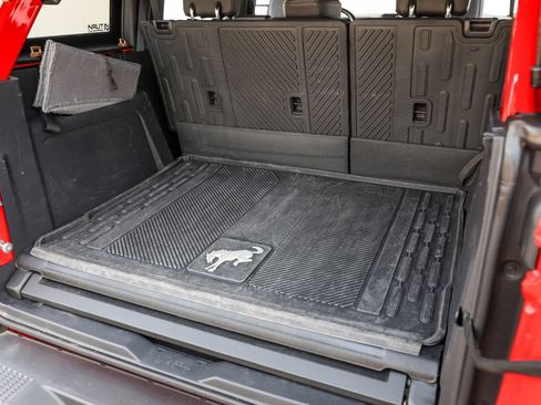 Used 2023 Ford Bronco Black Diamond AWD/4WD image 46