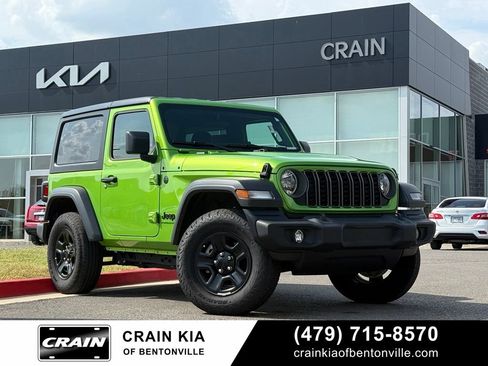 Used 2025 Jeep Wrangler Sport AWD/4WD image 1