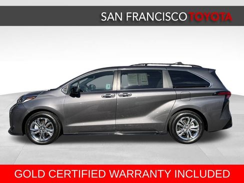 Certified 2022 Toyota Sienna XSE image 2