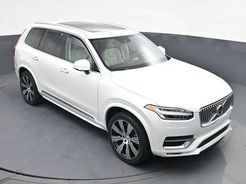 Used 2021 Volvo XC90 T6 Inscription w/ Advanced Package AWD/4WD image 18