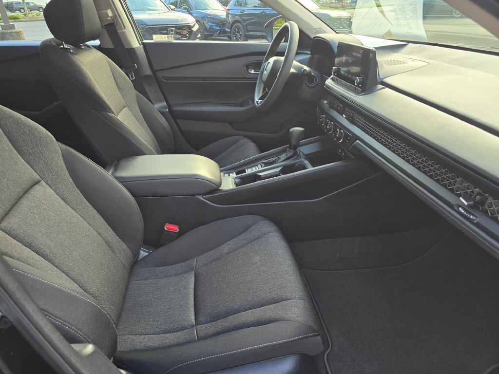 Certified 2023 Honda Accord EX image 5