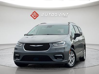 Used 2022 Chrysler Pacifica Touring-L