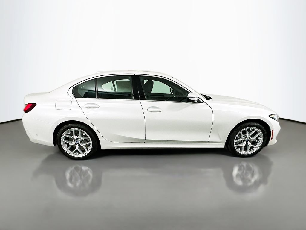 Used 2026 BMW 330i xDrive Sedan w/ Premium Package AWD/4WD image 4