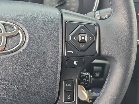 Used 2019 Toyota Sequoia SR5 w/ Premium Package RWD image 22