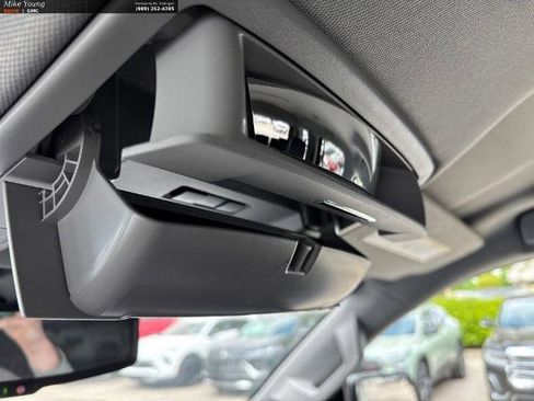 Used 2018 Chevrolet Tahoe LS w/ All-Season Package AWD/4WD image 16