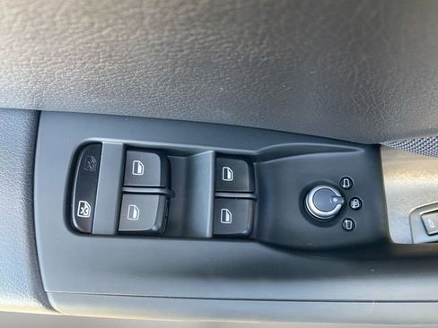 Used 2018 Audi Q3 2.0T Premium w/ Convenience Package image 17