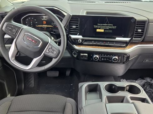 New 2026 GMC Sierra 2500 SLE w/ SLE Value Package; AWD/4WD image 3
