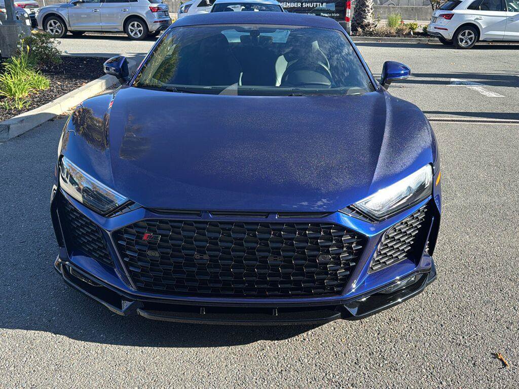 Used 2022 Audi R8 V10 performance w/ Sport Exhaust Package RWD image 3