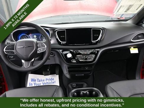 New 2026 Chrysler Voyager LX image 30