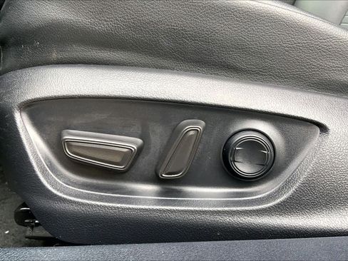 Used 2023 Toyota Camry SE image 35