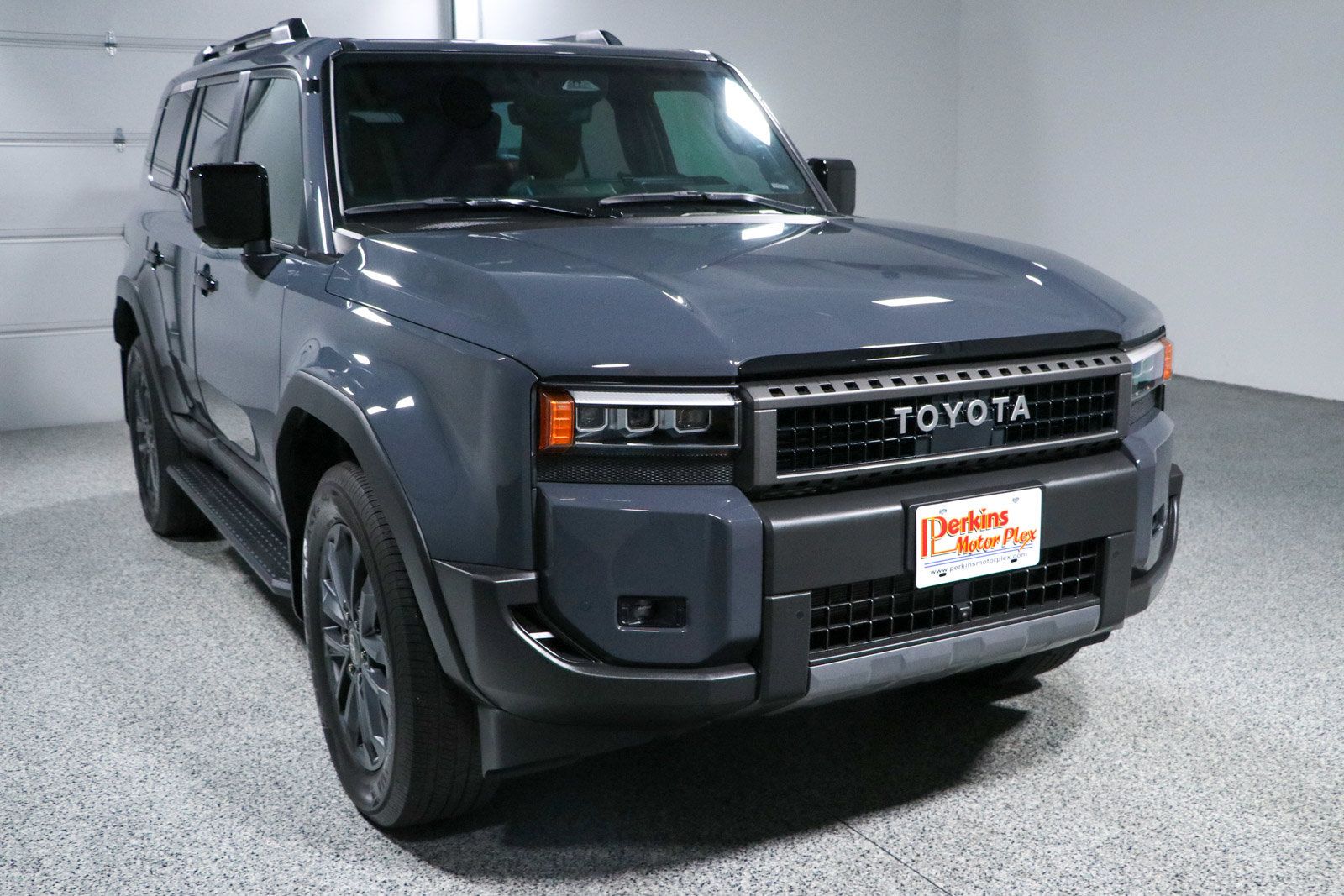 Used 2025 Toyota Land Cruiser w/ Premium Package AWD/4WD image 5