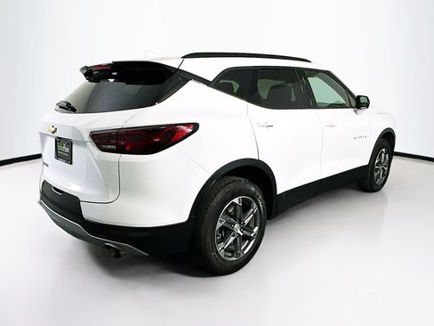 Used 2023 Chevrolet Blazer LT w/ Convenience Package FWD image 9