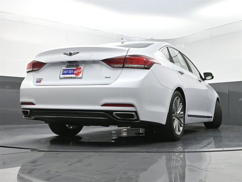 Used 2018 Genesis G80 3.8 image 28