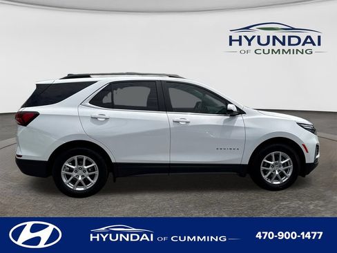 Used 2024 Chevrolet Equinox LT FWD image 9