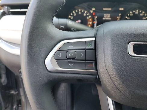 Used 2023 Jeep Compass Limited AWD/4WD image 25
