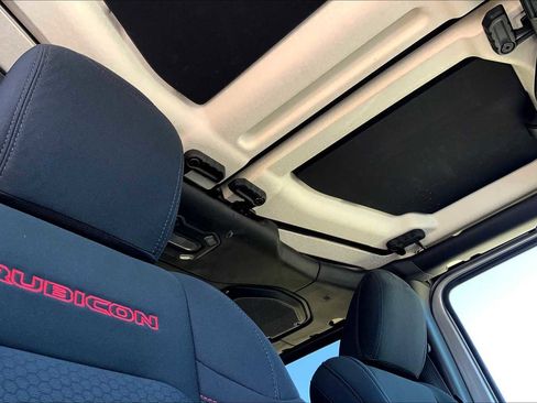 Used 2018 Jeep Wrangler Unlimited Rubicon image 13