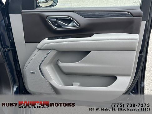 Used 2021 GMC Yukon XL SLT w/ SLT Luxury Package AWD/4WD image 28