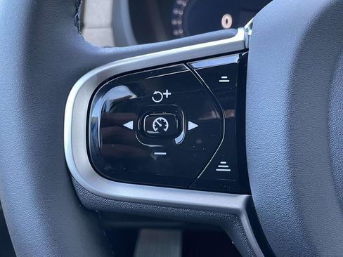 New 2026 Volvo XC90 B6 Plus w/ Protection Package Premier image 11