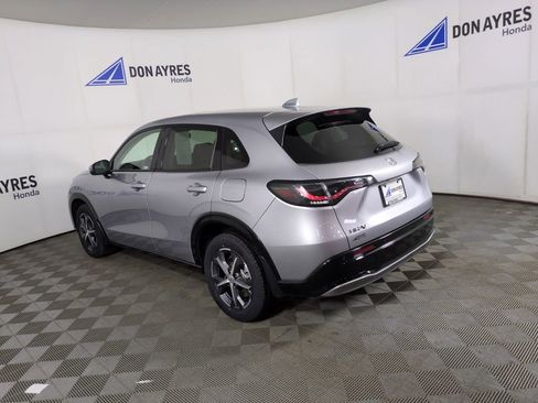 Certified 2023 Honda HR-V EX-L image 3