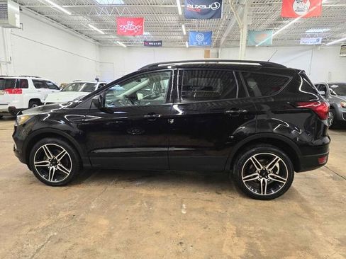 Used 2019 Ford Escape SEL image 15