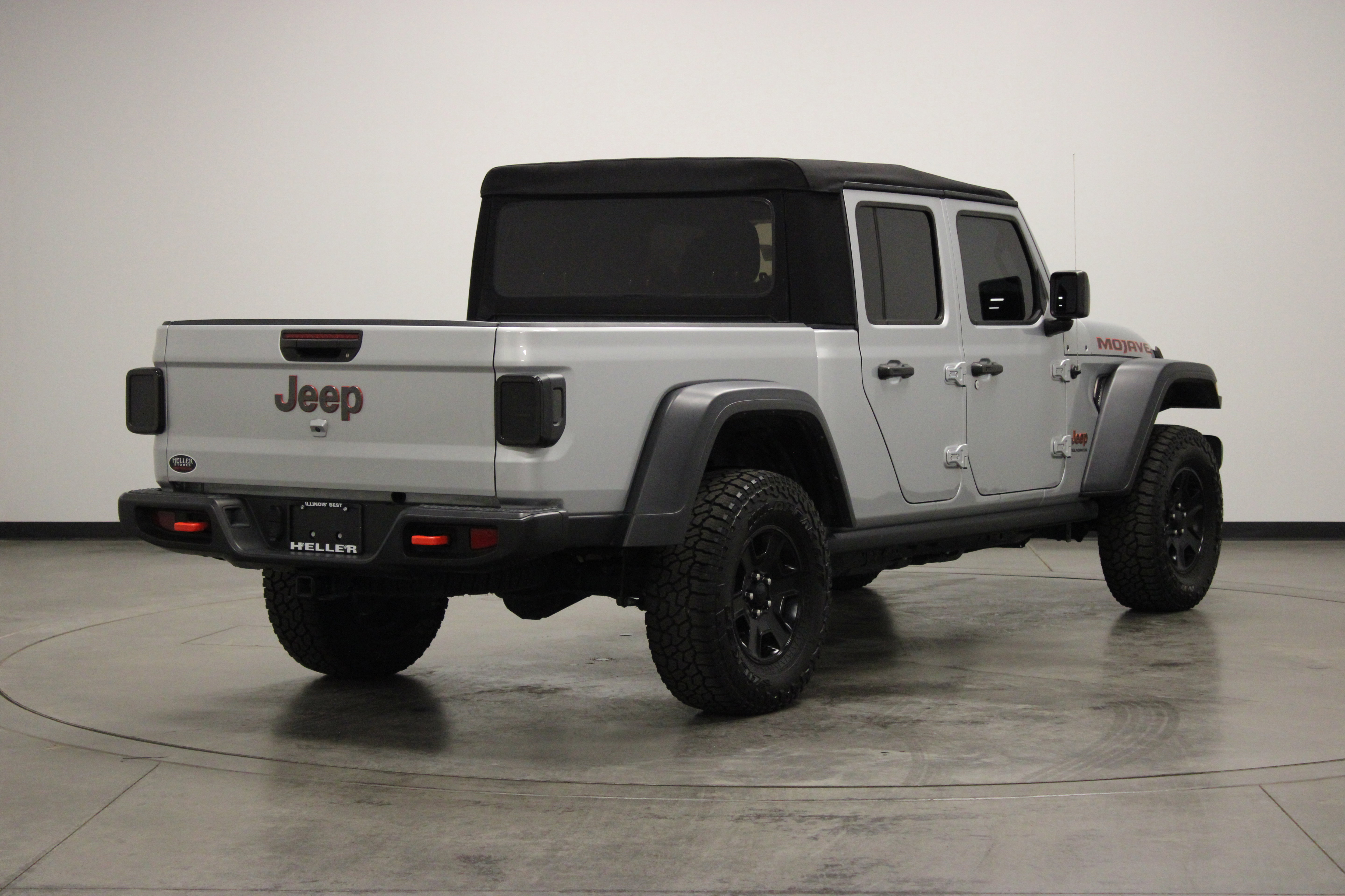 Used 2023 Jeep Gladiator Mojave w/ Trailer Tow Package AWD/4WD image 8
