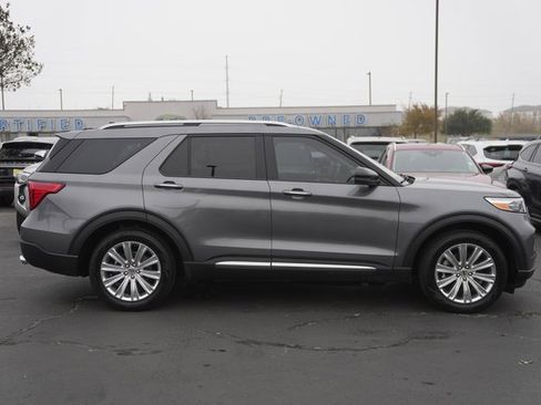 Certified 2022 Ford Explorer Limited w/ Equipment Group 301A image 5