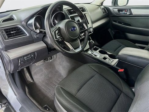 Used 2018 Subaru Outback 2.5i Premium image 21