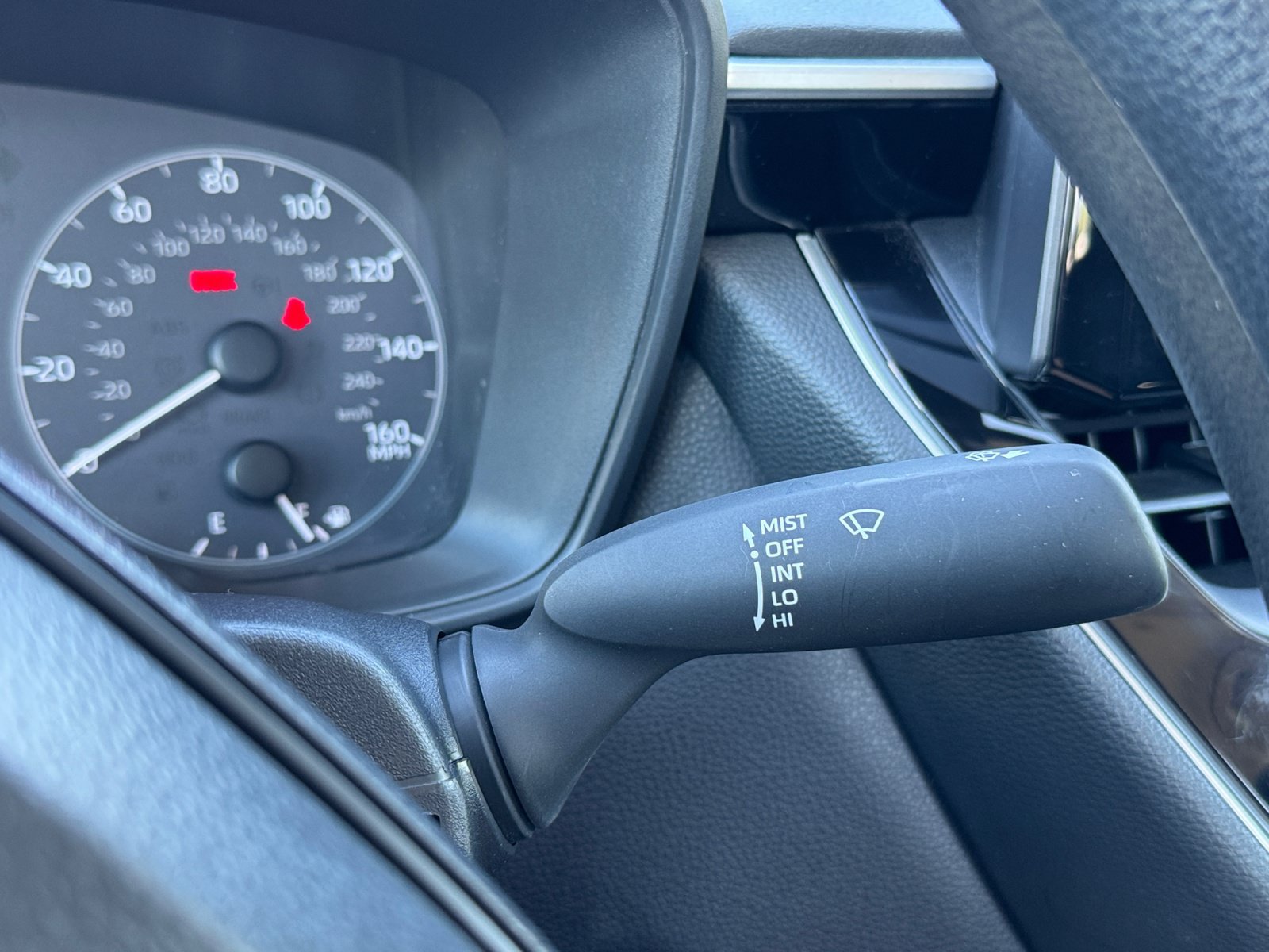 Used 2025 Toyota Corolla LE FWD image 16