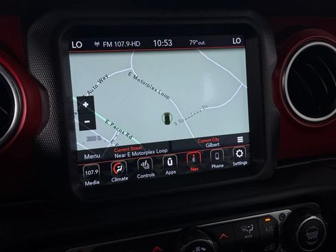Used 2023 Jeep Wrangler Unlimited Rubicon w/ Cold Weather Group AWD/4WD image 17