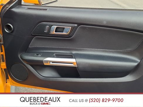 Used 2018 Ford Mustang Coupe RWD image 24