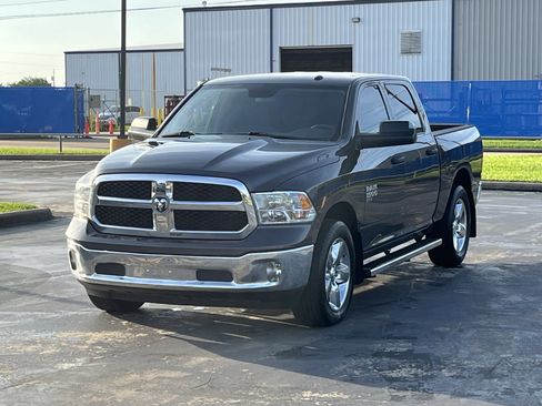 Used 2023 RAM 1500 Tradesman w/ Tradesman SXT Package RWD image 3