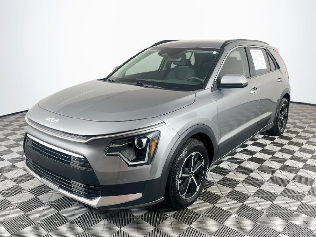 Used 2025 Kia Niro LX FWD image 4