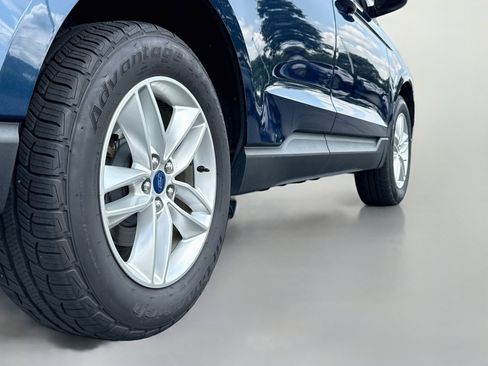 Used 2017 Ford Edge SEL w/ Equipment Group 201A AWD/4WD image 9