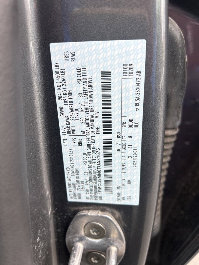 Used 2026 Ford Escape ST-Line AWD/4WD image 3
