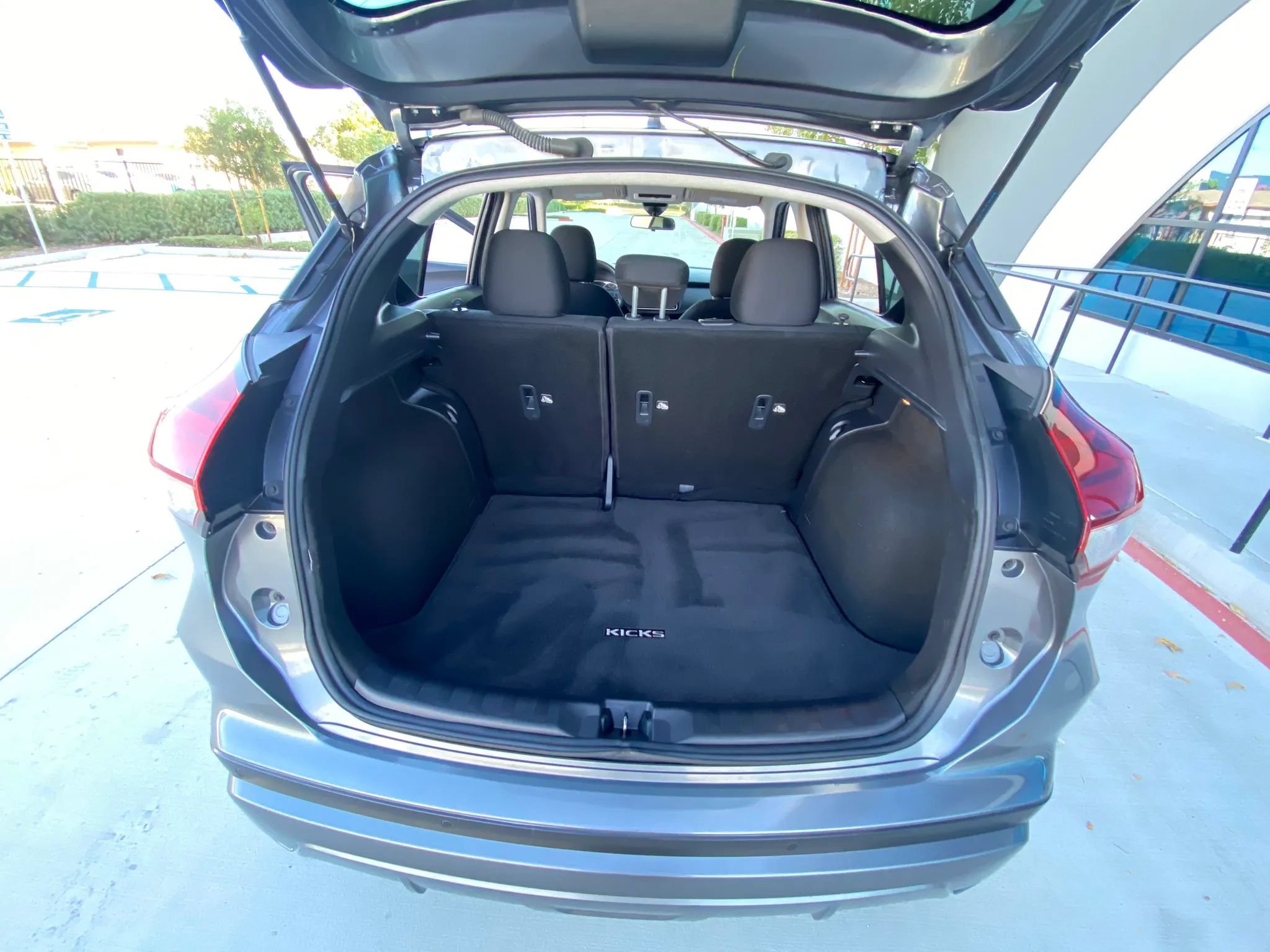 Used 2023 Nissan Kicks S FWD image 14