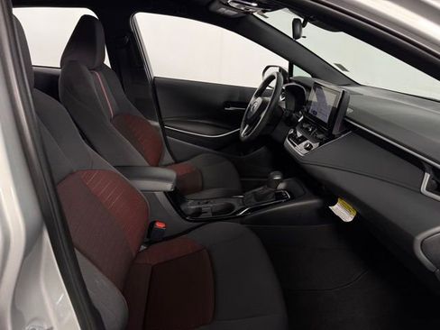 Used 2024 Toyota Corolla SE image 15