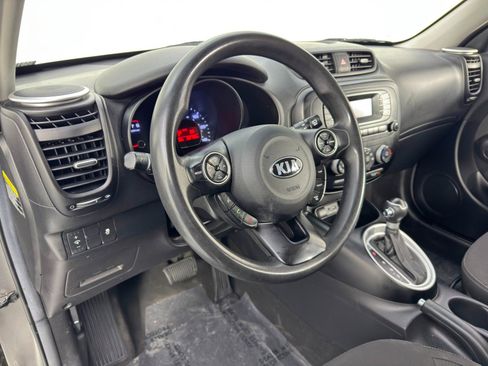 Used 2016 Kia Soul image 12